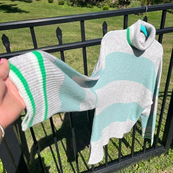 J Crew Striped Supersoft Yarn Turtleneck Sweater NWT - Picture 8 of 9